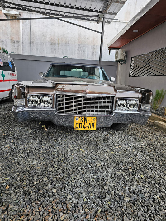 CADILLAC DEVILLE