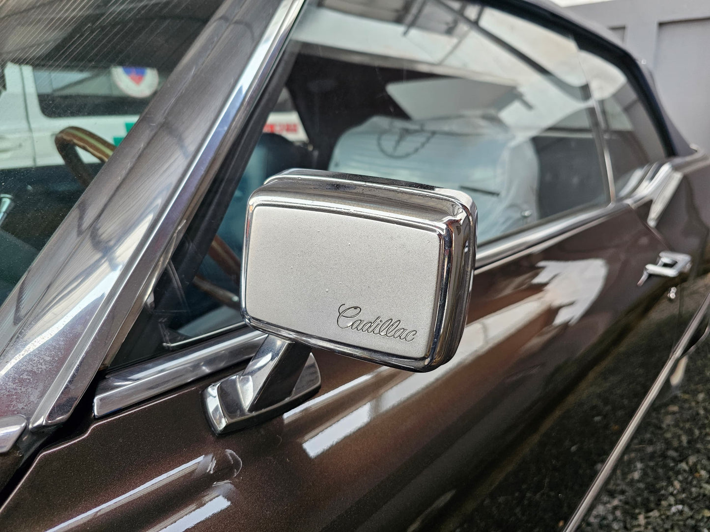 CADILLAC DEVILLE